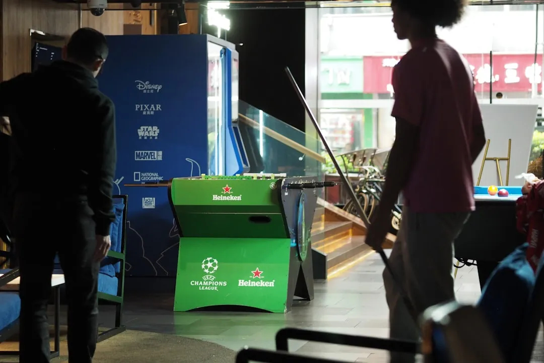 西安办公区垃圾分类新方案:感应垃圾桶与脚踏垃圾桶怎么选正文配图 2
